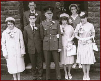 Parent_Wedding.jpg (25321 bytes)